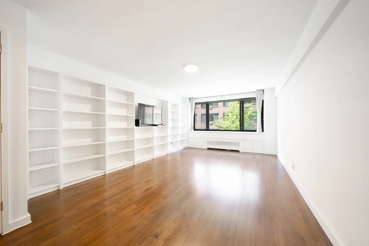 420 East 64th Street, Unit W6A, Lenox Hill